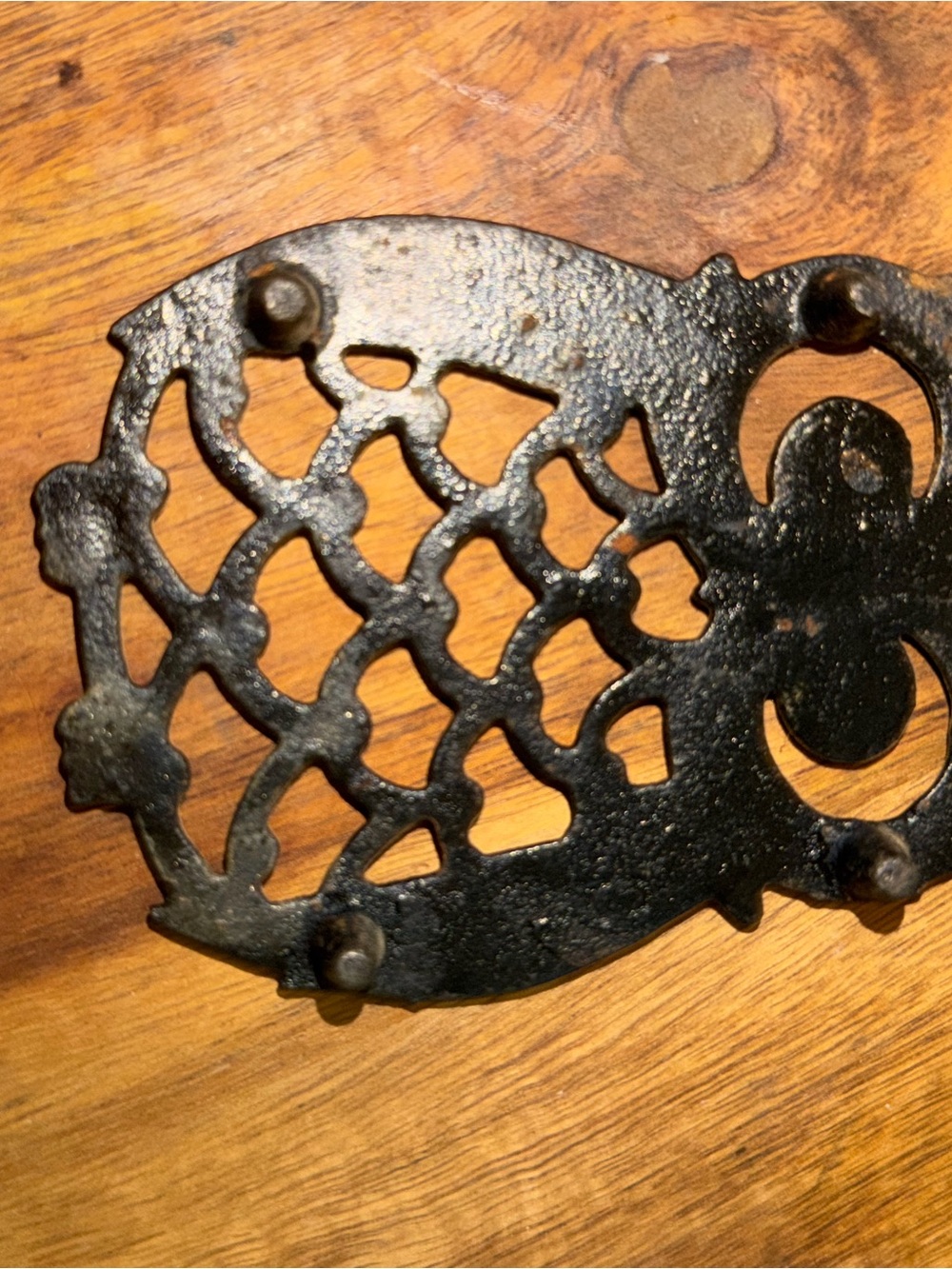 Vintage 1970’s Cast Iron Owl Trivet - Picture 4 of 4